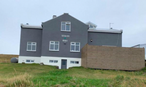 Гостиница Guesthouse Básar  Miðgarðar